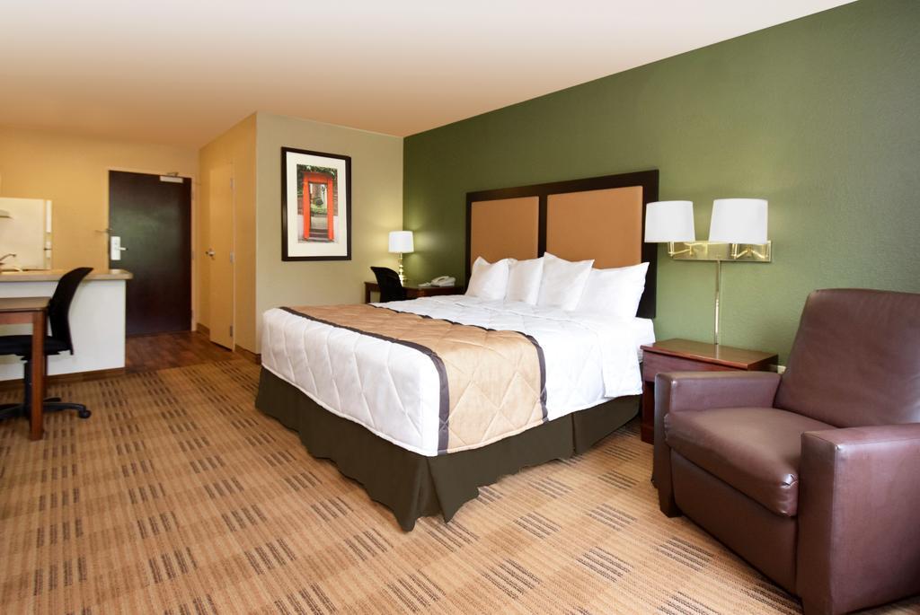 เอ็กซ์เทนด์ สเตย์ อเมริกา เดนเวอร์ พาร์ค เมดโดวส์ Hotel โลนทรี ภายนอก รูปภาพ